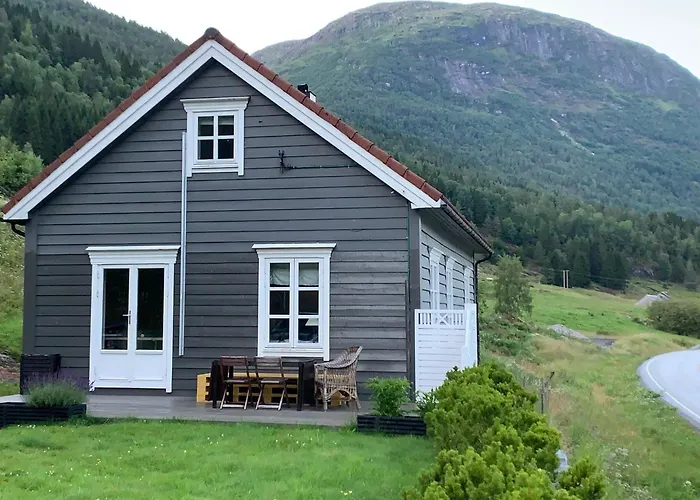 Stryn Golden Resort-«Skulehuset»