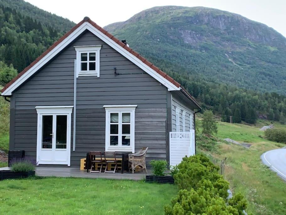 Ferienhaus Golden Resort-«skulehuset» Stryn