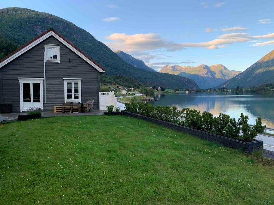 Golden Resort-«skulehuset» *