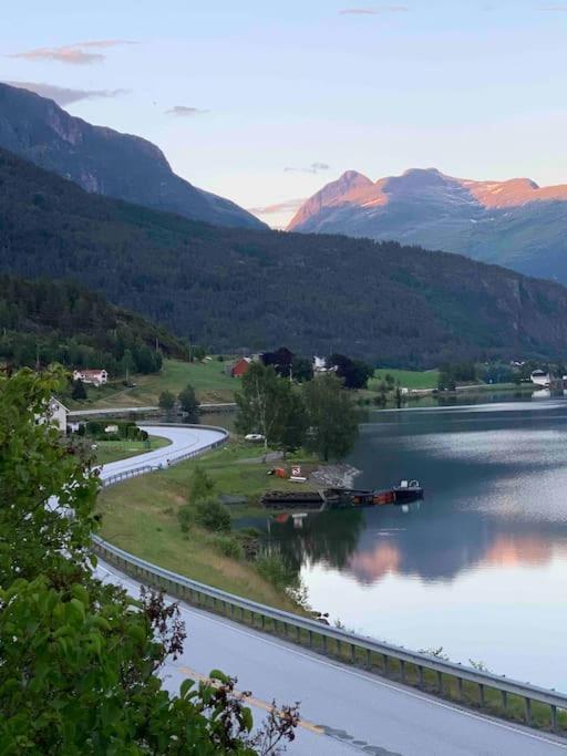 Ferienhaus Golden Resort-«skulehuset» Stryn